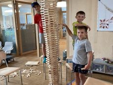 Hexen, Trolle und Drachen entführten die Kinder dieses Jahr in ihre Welt im «Leiwald»