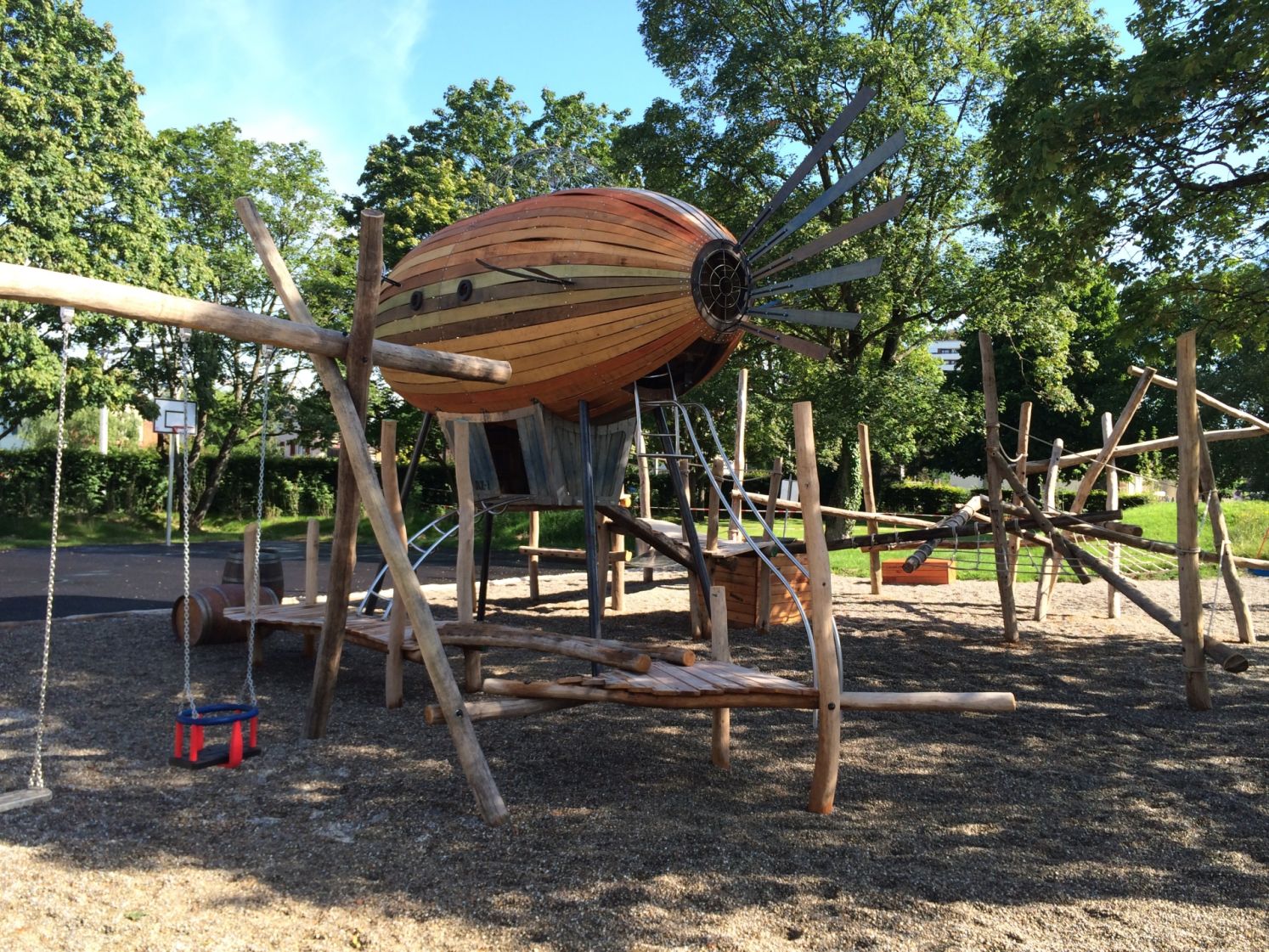 Spielplatz Angenstein mit schneller Rutschbahn