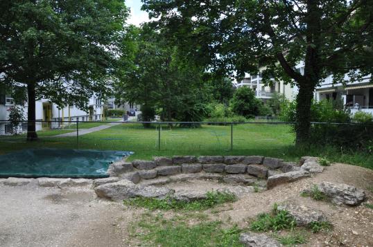 Spielplatz Angenstein mit schneller Rutschbahn